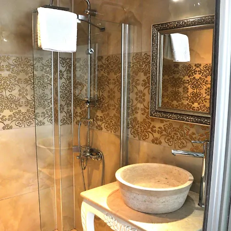 Olivias Group 居姆贝特