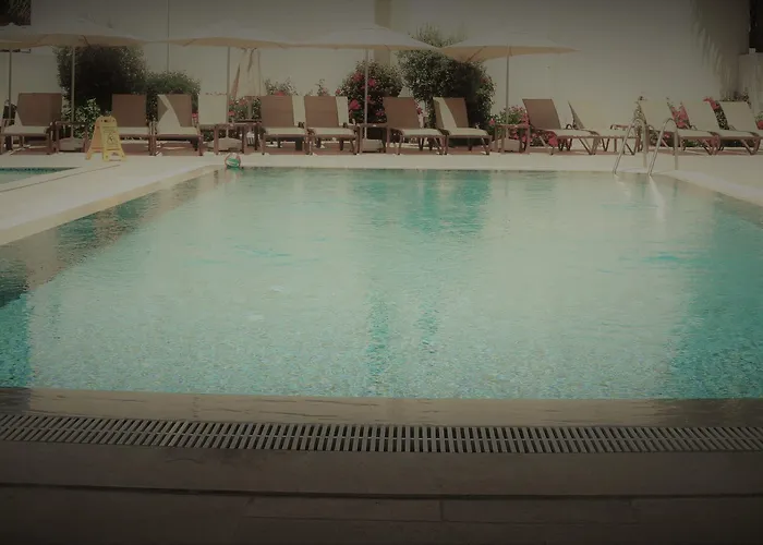 Hotel Olivias Group 3*