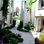 Hotel Olivias Group 3*